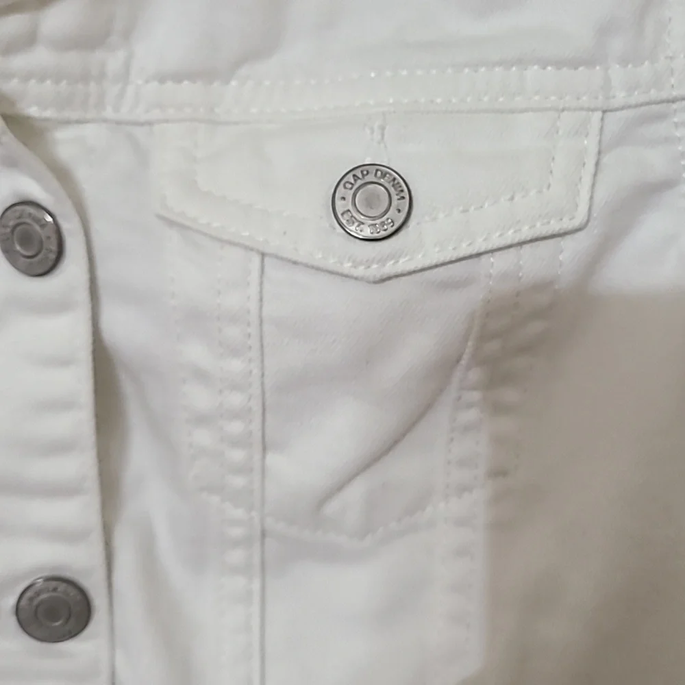 Gap Kids White Denim‎ Jean Jacket - Size Large